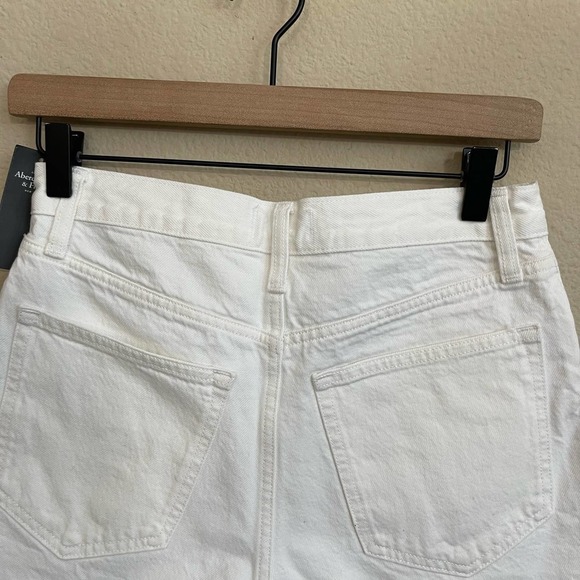 NEW NWT Abercrombie & Fitch Annie High Rise Distressed Cut-Off Denim Shorts 26 - Picture 10 of 11